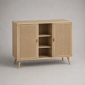 Rechteckiges Sideboard mit 2 Rattangeflecht-Türen und 3 offenen Fächern, MDF mit Eichenfurnier, Natur und Messingfarben, 120 × 40 × 90 cm