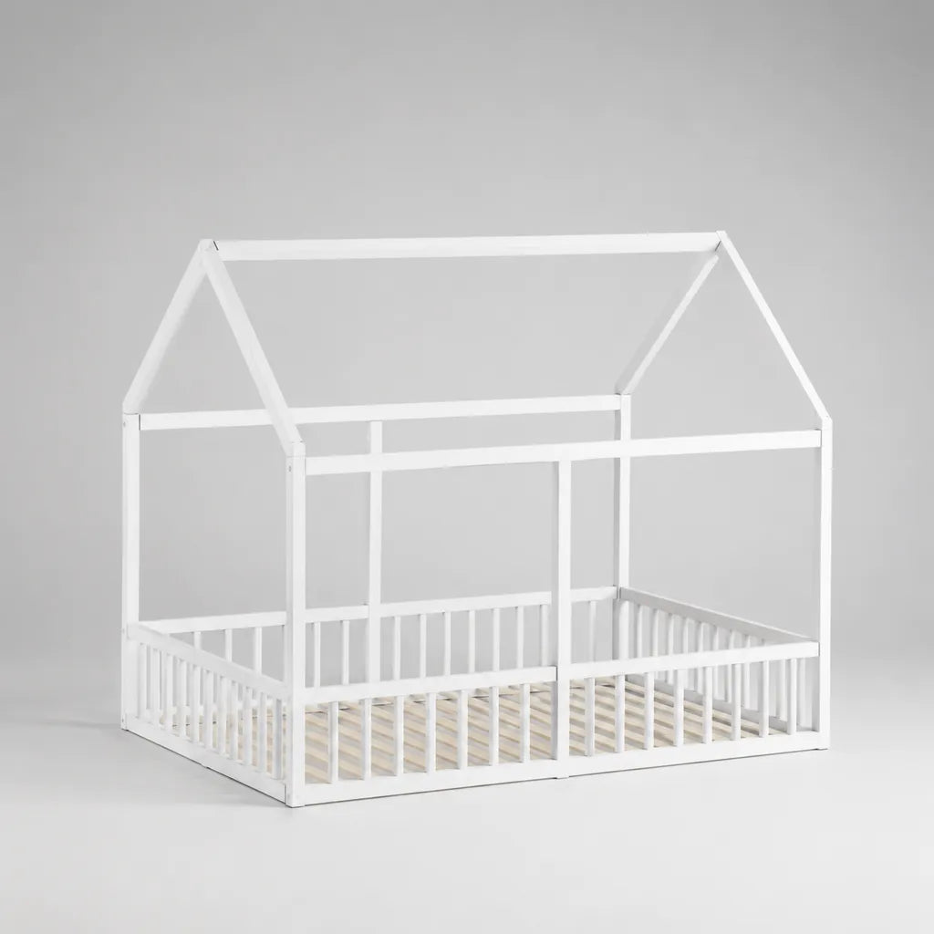 Kinderhausbett 140 × 200 cm, Montessori-Bodenbett in Hausform aus massivem Kiefernholz mit Rausfallschutz und Lattenrost, Weiß